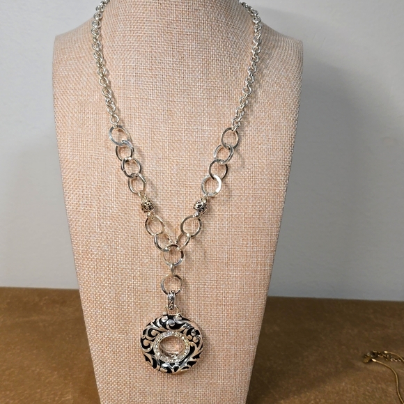 Silver Necklace - Picture 1 of 8